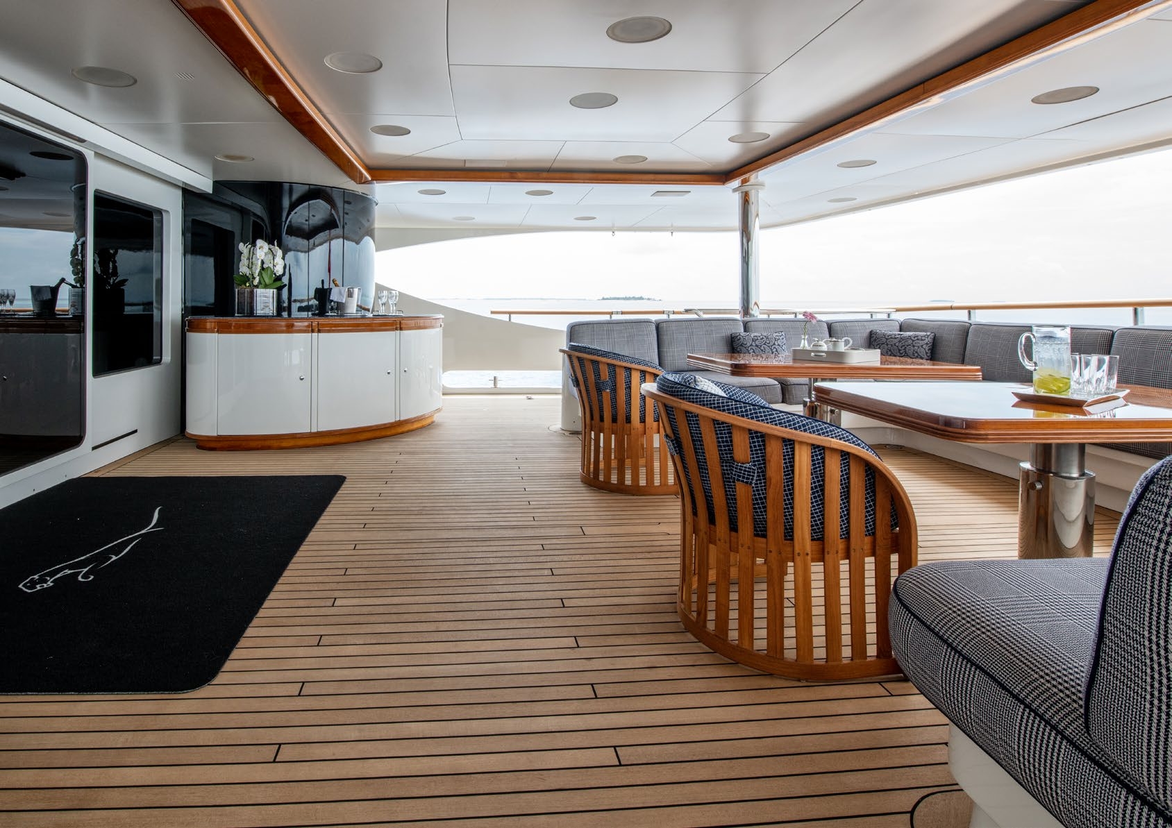 Aft Deck Image Gallery Aft Deck //Aft Deck Luxury Yacht Browser by CHARTERWORLD